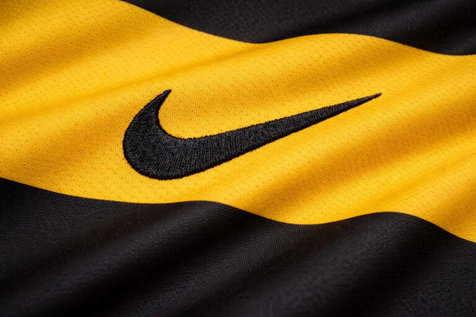 Authenticating Nike Kits